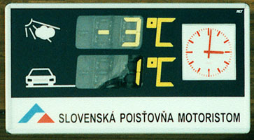 panel s meraním teploty vzduchu a cesty